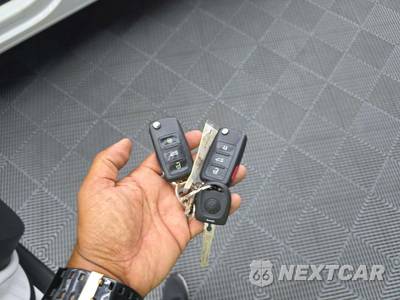 2016 Volkswagen Tiguan S - zdjęcie 8 z 24 - miniatura