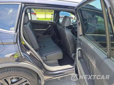 2024 Volkswagen Tiguan SE R-Line Black - zdjęcie 17 z 24 - miniatura