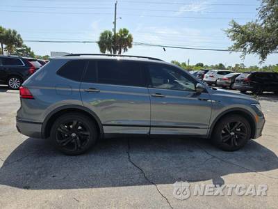 2023 Volkswagen Tiguan SE R-Line Black - zdjęcie 4 z 21 - miniatura