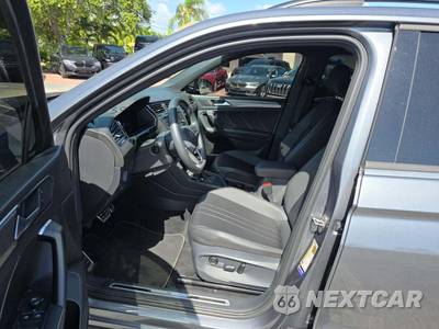 2023 Volkswagen Tiguan SE R-Line Black - zdjęcie 6 z 21 - miniatura