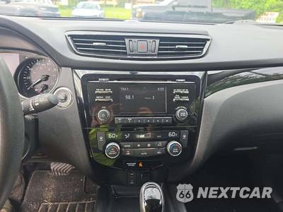 2017 Nissan Rogue Sport SV - zdjęcie 10 z 23 - miniatura