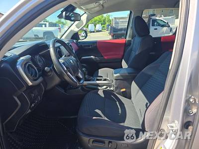 2021 Toyota Tacoma SR5 Crew Cab Medium Bed - zdjęcie 6 z 23 - miniatura