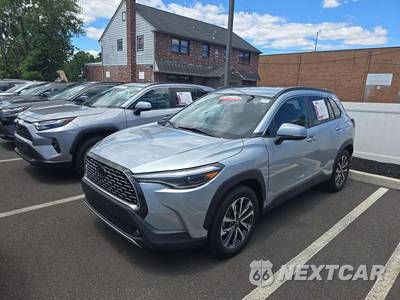 2024 Toyota Corolla Cross XLE - zdjęcie 1 z 23 - miniatura