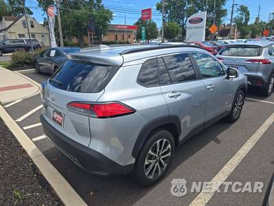 2024 Toyota Corolla Cross XLE - zdjęcie 3 z 23 - miniatura