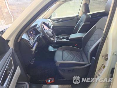 2024 Volkswagen Atlas 2.0T Peak Edition SE w/Technology - zdjęcie 6 z 28 - miniatura