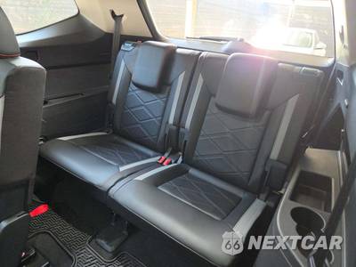 2024 Volkswagen Atlas 2.0T Peak Edition SE w/Technology - zdjęcie 14 z 28 - miniatura
