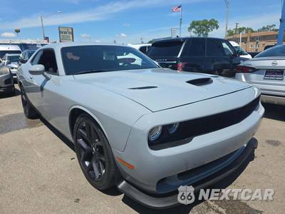 2021 Dodge Challenger GT - zdjęcie 4 z 20 - miniatura