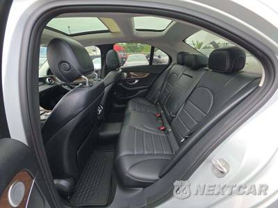 2017 Mercedes-Benz C 300 4MATIC Sedan - zdjęcie 13 z 27 - miniatura