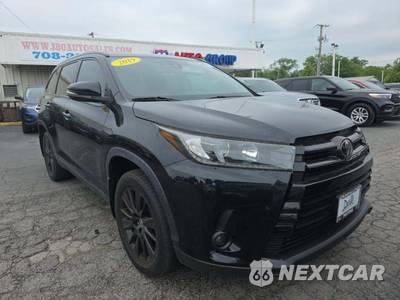 2019 Toyota Highlander SE - zdjęcie 4 z 21 - miniatura