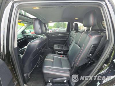 2019 Toyota Highlander SE - zdjęcie 13 z 21 - miniatura