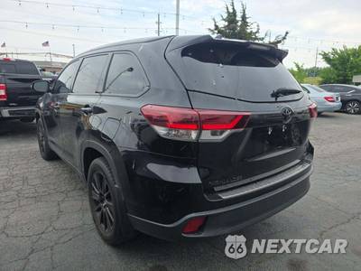 2019 Toyota Highlander SE - zdjęcie 2 z 21 - miniatura