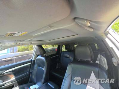 2019 Toyota Highlander XLE - zdjęcie 11 z 32 - miniatura
