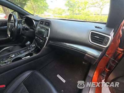 2019 Nissan Maxima SR - zdjęcie 16 z 23 - miniatura