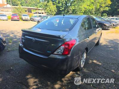 2016 Nissan Versa SV - zdjęcie 3 z 27 - miniatura