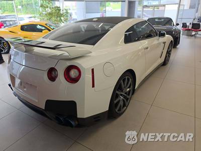 2015 Nissan GT-R Premium - zdjęcie 3 z 24 - miniatura