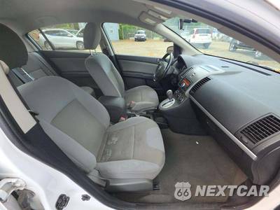 2011 Nissan Sentra 2.0 SR - zdjęcie 18 z 32 - miniatura