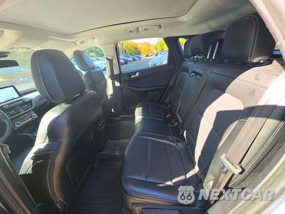 2022 Ford Escape Plug-In Hybrid SEL - zdjęcie 13 z 27 - miniatura