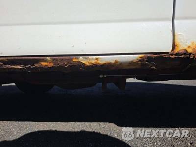 2007 Chevrolet Express 3500 Cutaway 1WT 9600 GVWR - zdjęcie 21 z 29 - miniatura