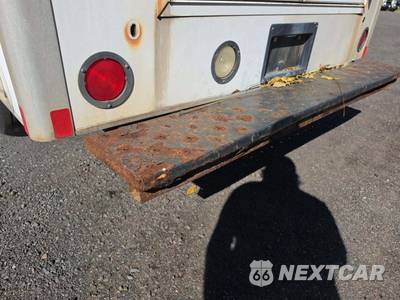 2007 Chevrolet Express 3500 Cutaway 1WT 9600 GVWR - zdjęcie 25 z 29 - miniatura
