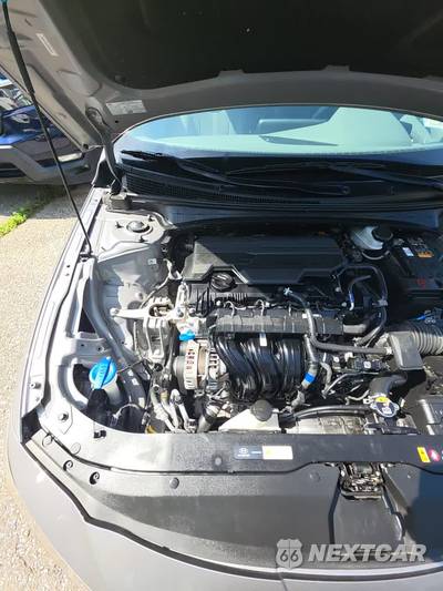2025 Hyundai Elantra SE - zdjęcie 21 z 24 - miniatura