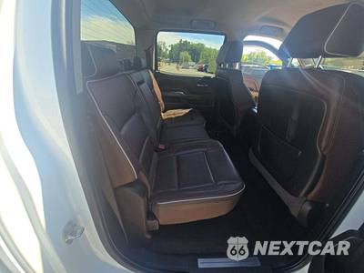 2015 Chevrolet Silverado 2500HD High Country Crew Cab Medium Bed 3LZ w/Built-In Wi-Fi - zdjęcie 16 z 30 - miniatura