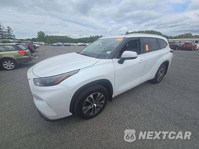 2022 Toyota Highlander XLE - zdjęcie 1 z 22 - miniatura