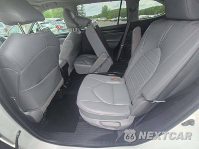2022 Toyota Highlander XLE - zdjęcie 13 z 22 - miniatura