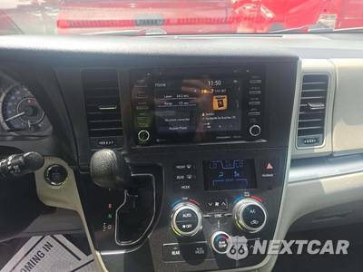 2020 Toyota Sienna LE 8-Passenger 119.3" WB - zdjęcie 10 z 25 - miniatura