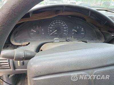 2000 Chevrolet Cavalier Sedan - zdjęcie 9 z 33 - miniatura