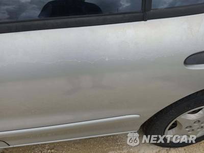 2000 Chevrolet Cavalier Sedan - zdjęcie 27 z 33 - miniatura