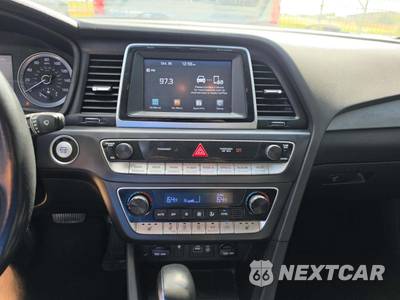 2019 Hyundai Sonata SEL - zdjęcie 10 z 20 - miniatura