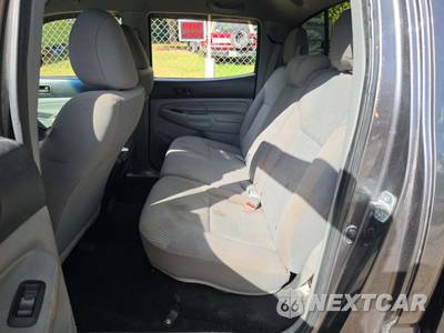 2014 Toyota Tacoma PreRunner Crew Cab Medium Bed - zdjęcie 13 z 32 - miniatura