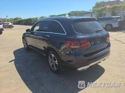 2021 Mercedes-Benz GLC 300 - zdjęcie 2 z 22 - miniatura