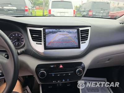 2016 Hyundai Tucson SE - zdjęcie 10 z 24 - miniatura