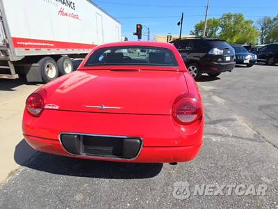 2002 Ford Thunderbird Premium w/Removable Top - zdjęcie 4 z 25 - miniatura