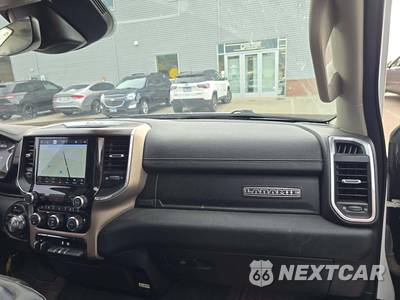 2022 Ram 1500 Laramie Crew Cab Short Bed - zdjęcie 19 z 26 - miniatura
