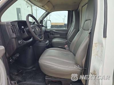 2014 Chevrolet Express 3500 Cutaway 1WT DRW - zdjęcie 3 z 26 - miniatura