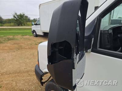 2014 Chevrolet Express 3500 Cutaway 1WT DRW - zdjęcie 17 z 26 - miniatura
