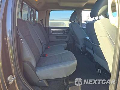 2017 Ram 1500 Big Horn Crew Cab Medium Bed - zdjęcie 16 z 26 - miniatura