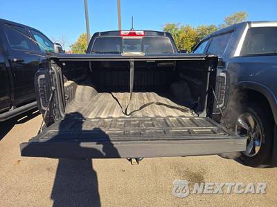 2021 Chevrolet Colorado Z71 Crew Cab Medium Bed 4Z7 - zdjęcie 14 z 26 - miniatura