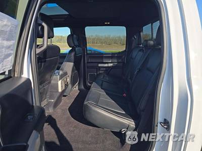 2020 Ford F-150 Lariat Crew Cab Short Bed - zdjęcie 10 z 22 - miniatura