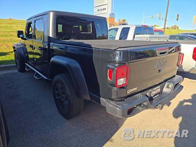 2020 Jeep Gladiator S Edition Crew Cab Medium Bed - zdjęcie 2 z 28 - miniatura