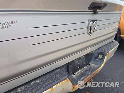 2015 Ram 1500 Express Crew Cab Short Bed - zdjęcie 28 z 40 - miniatura