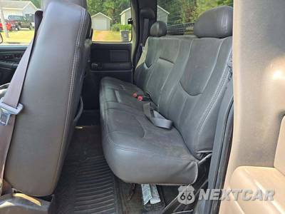2004 Chevrolet Silverado 1500 Extended Cab Medium Bed 1SA w/Rear Doors - zdjęcie 13 z 23 - miniatura