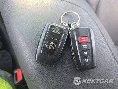 2024 Toyota Camry XSE - zdjęcie 8 z 28 - miniatura