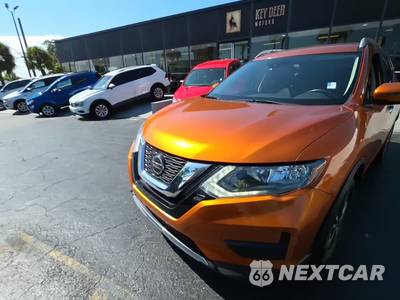 2019 Nissan Rogue SV - zdjęcie 1 z 32 - miniatura