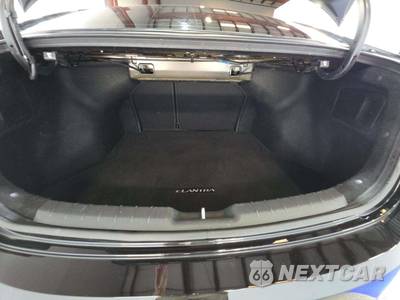 2020 Hyundai Elantra SE Sedan - zdjęcie 14 z 25 - miniatura