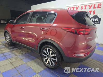 2017 Kia Sportage EX - zdjęcie 2 z 32 - miniatura