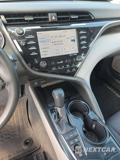2018 Toyota Camry Hybrid LE - zdjęcie 10 z 26 - miniatura