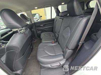 2024 Toyota Grand Highlander Limited - zdjęcie 13 z 26 - miniatura
